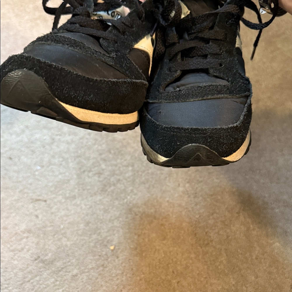 Saucony Classic Jazz Black and White Running Shoes 6.5 - Picture 6 of 7